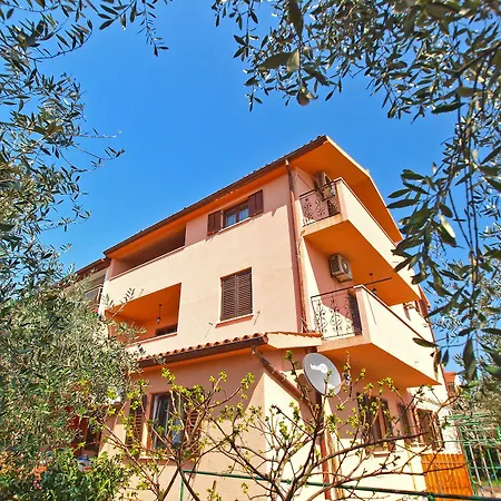 Apartment Irena 1310 Fažana