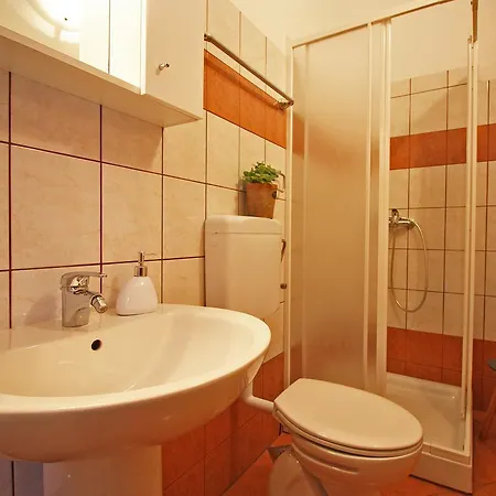 Irena 1310 Apartment Fazana