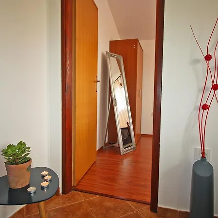 Apartment Irena 1310